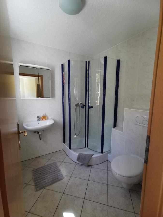 Ferienwohnung "Am Saalehaken" Gossitz Esterno foto