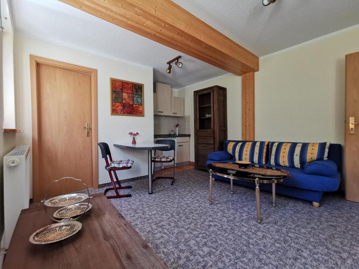Ferienwohnung "Am Saalehaken" Gossitz Esterno foto