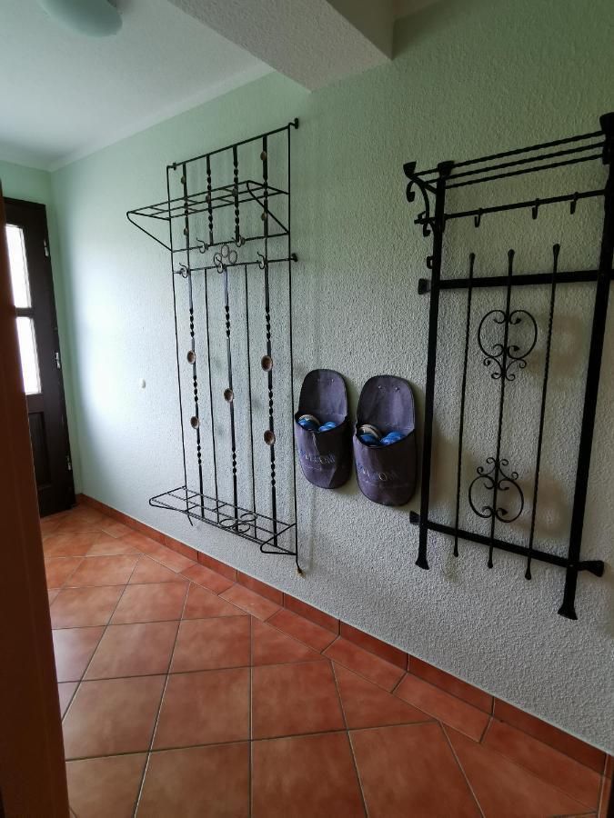 Ferienwohnung "Am Saalehaken" Gossitz Esterno foto